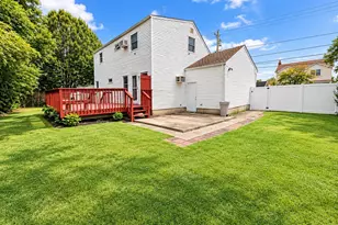 44 Sunset Ave, Farmingdale, NY 11735 - Photo 46