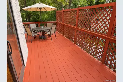 98 Bushey Avenue, Yonkers, NY 10710 - Photo 24