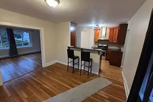 98 Bushey Ave, Yonkers, NY 10710 - Photo 4