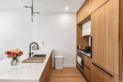 4507 Court Square #4B, Long Island City, NY 11101 - Photo 2