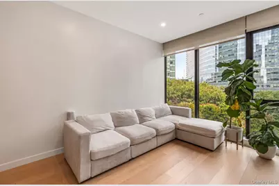 4507 Court Square #4B, Long Island City, NY 11101 - Photo 4
