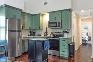 430 1st St, Greenport, NY 11944 - Photo 8