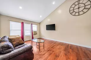 4 Witmer Ct, Islandia, NY 11749 - Photo 8