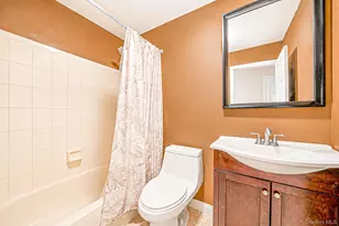 4 Witmer Ct, Islandia, NY 11749 - Photo 20