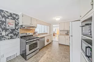 131 Quaker Path, East Setauket, NY 11733 - Photo 10