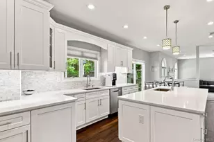 2 Belmar Ct, Suffern, NY 10901 - Photo 16
