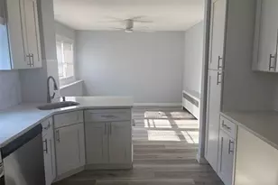 101 48th St, Lindenhurst, NY 11757 - Photo 4