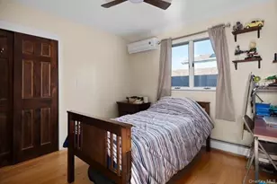25 West 10th Road, Broad Channel, NY 11693 - Photo 12