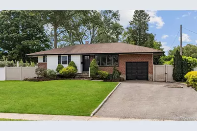 42 Rita Crescent, Commack, NY 11725 - Photo 26