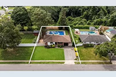 42 Rita Crescent, Commack, NY 11725 - Photo 4