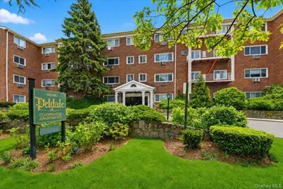 828 Pelhamdale Avenue #2P, New Rochelle, NY 10801 - Photo 1