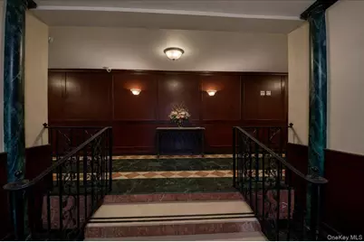 828 Pelhamdale Avenue #2P, New Rochelle, NY 10801 - Photo 14