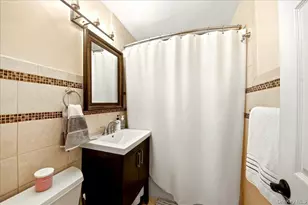 828 Pelhamdale Ave, New Rochelle, NY 10801 - Photo 10
