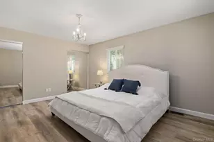 73 Town House Dr, Massapequa Park, NY 11762 - Photo 16