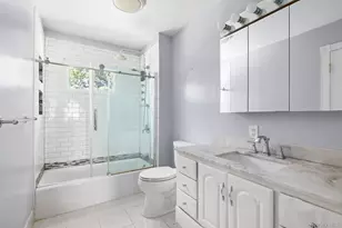 73 Town House Dr, Massapequa Park, NY 11762 - Photo 18