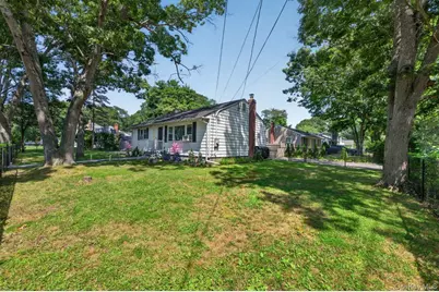 287 Whittier Drive, Mastic Beach, NY 11951 - Photo 18