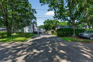 287 Whittier Dr, Mastic Beach, NY 11951 - Photo 20