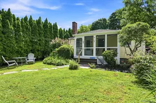400 Orchard St, New Suffolk, NY 11956 - Photo 2