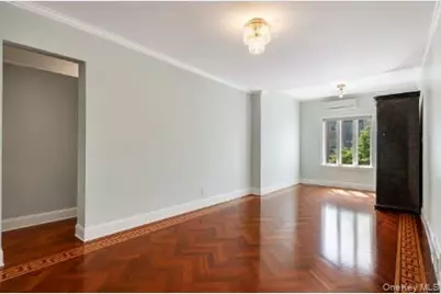 10538 65th Road, Forest Hills, NY 11375 - Photo 2