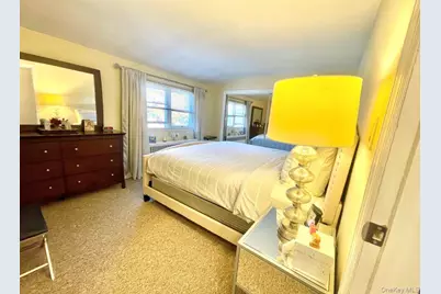222 Centre Avenue, Lindenhurst, NY 11757 - Photo 8