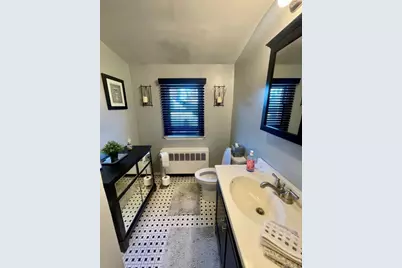222 Centre Avenue, Lindenhurst, NY 11757 - Photo 12