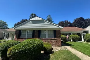 6 Cobblestone Way, Mount Sinai, NY 11766 - Photo 2