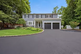 11 Prospect Rd, Centerport, NY 11721 - Photo 2