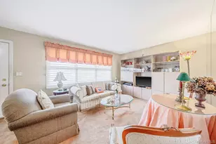 42 Walton St, Brentwood, NY 11717 - Photo 6