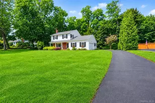 2 Salem Dr, Brookhaven, NY 11790 - Photo 2