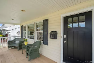47 Syosset Circle, Syosset, NY 11791 - Photo 4