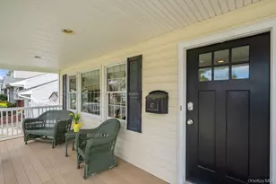 47 Syosset Cir, Syosset, NY 11791 - Photo 4