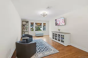47 Syosset Cir, Syosset, NY 11791 - Photo 14