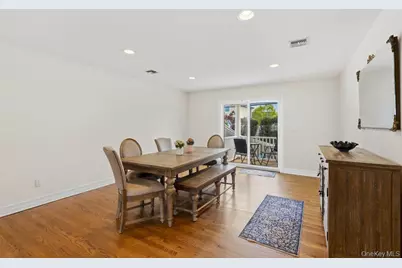 47 Syosset Circle, Syosset, NY 11791 - Photo 12