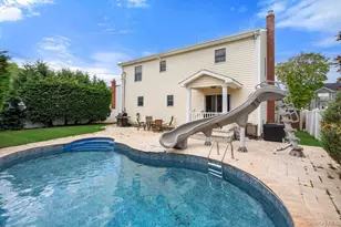 47 Syosset Cir, Syosset, NY 11791 - Photo 32