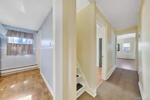 39 Chapman Pl, Bay Shore, NY 11706 - Photo 12