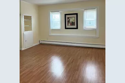 39 Chapman Place, Bay Shore, NY 11706 - Photo 10