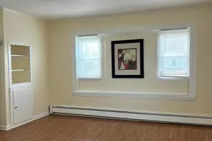 39 Chapman Pl, Bay Shore, NY 11706 - Photo 10