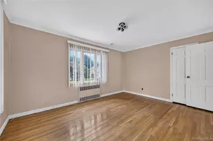 146 Longwood Ave, Westbury, NY 11590 - Photo 24