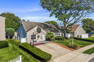 3001 Tinker Dr, Oceanside, NY 11572 - Photo 24