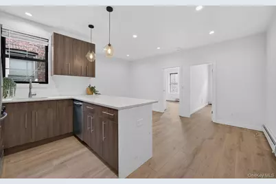 91 Mineola Boulevard #A, Mineola, NY 11501 - Photo 10