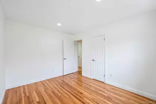 334 Robbins St, Lindenhurst, NY 11757 - Photo 14