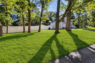 159 Pauls Path, Coram, NY 11727 - Photo 2