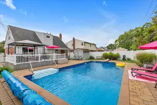 3917 Miller Pl, Levittown, NY 11756 - Photo 18