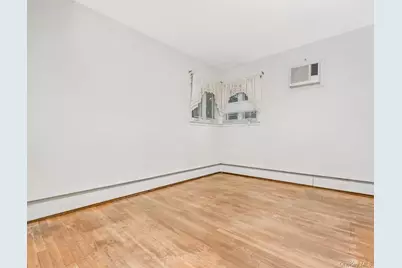 162 Washington Street, Farmingdale, NY 11735 - Photo 14