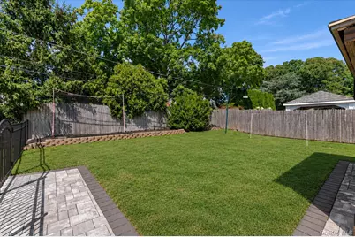 41 Longstreet Drive, Lake Grove, NY 11755 - Photo 34