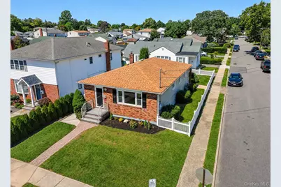 12 Grant Avenue, Bethpage, NY 11714 - Photo 2