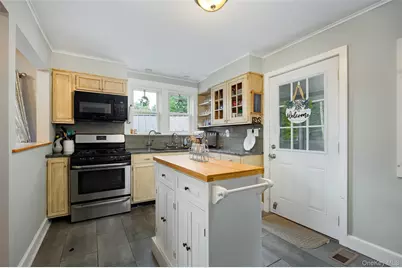40 Peckham Road, Poughkeepsie, NY 12603 - Photo 8