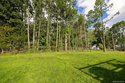 40 Peckham Road, Poughkeepsie, NY 12603 - Photo 20