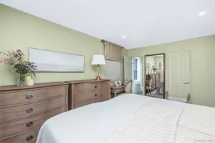 100 Randall Ave, Freeport, NY 11520 - Photo 20