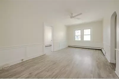 18 Watkins Street #Unit 1, Lynbrook, NY 11563 - Photo 4